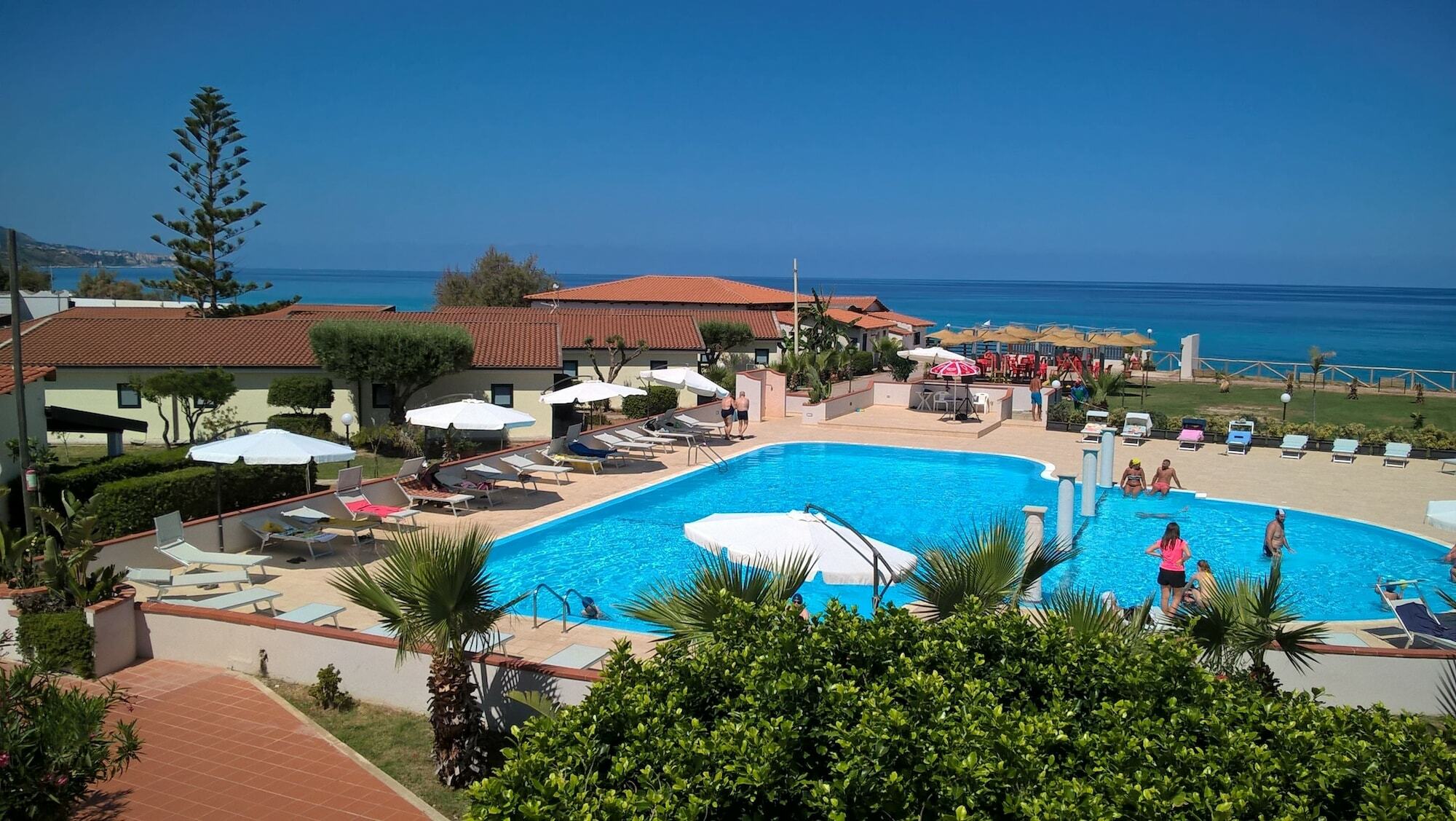 Villaggio Borgo Marino Цамброне Екстер'єр фото